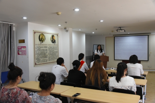 吉林分公司攜手吉林省腫瘤醫院前往長(cháng)春市南關(guān)區新里社區開(kāi)展義診活動(dòng)。醫護人員們認真解答市民們關(guān)于常見(jiàn)疾病的預防、治療及康復等方面的疑問(wèn)，積極普及健康生活方式和醫療保健知識。工作人員向居民們宣傳反保險欺詐、防范非法集資等相關(guān)金融知識。